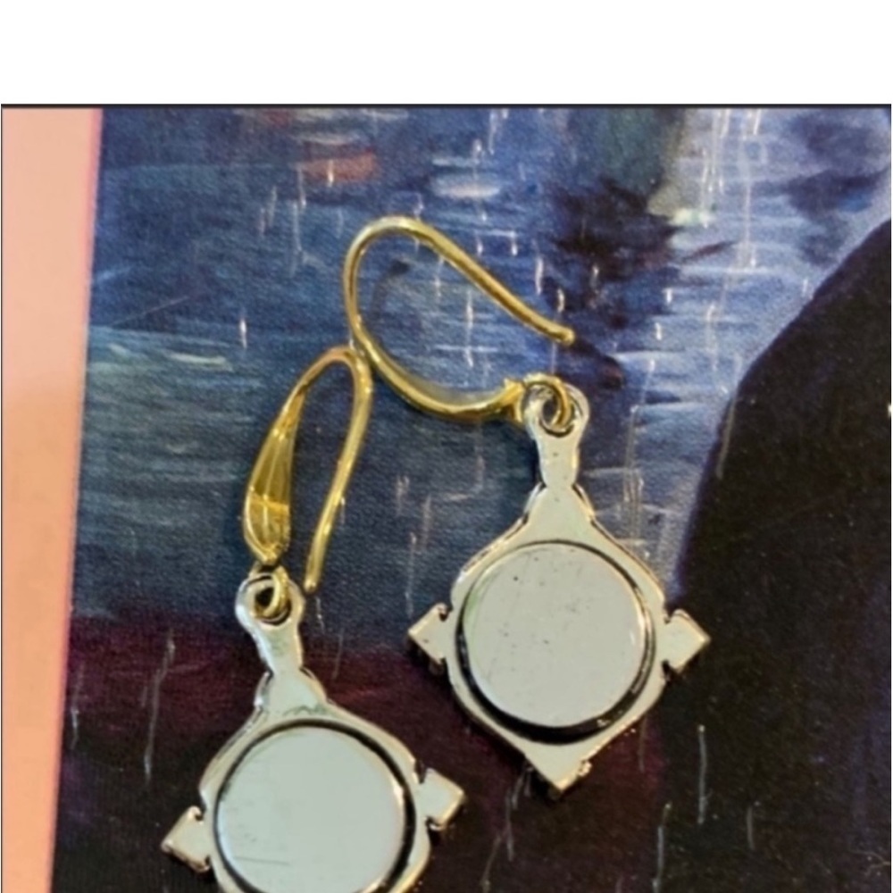 Silver Gold Vintage Style Sapphire Earrings - Picture 5 of 7